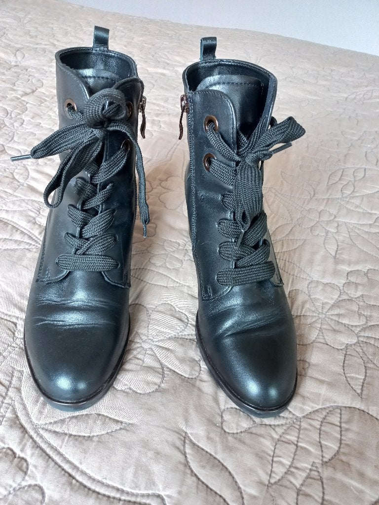 ARA High Soft zwarte leren enkellaars, maat 38., Zwart, Lage of Enkellaarzen, Ophalen of Verzenden, Zo goed als nieuw