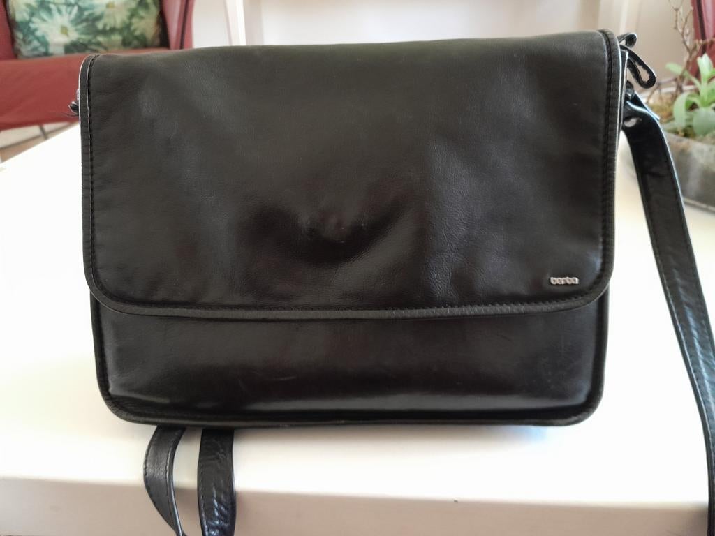 Berba leren vintage tas, Sieraden, Tassen en Uiterlijk, Tassen | Damestassen, Ophalen, Zwart, Schoudertasje