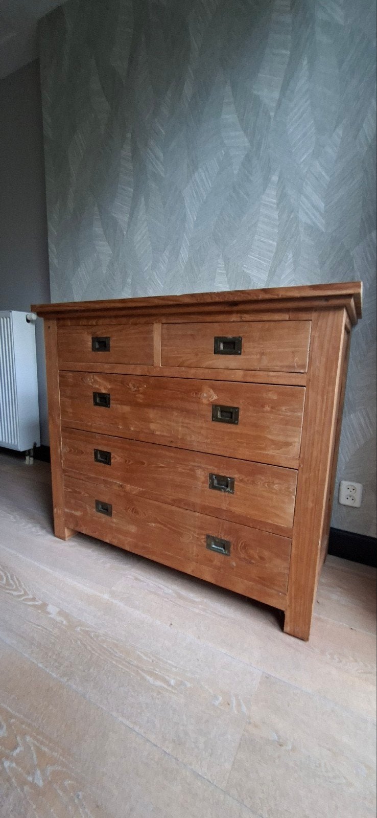Massief houten ladekast met 4 laden, Gebruikt, 100 tot 150 cm, 100 tot 150 cm, Landelijk, Robuust