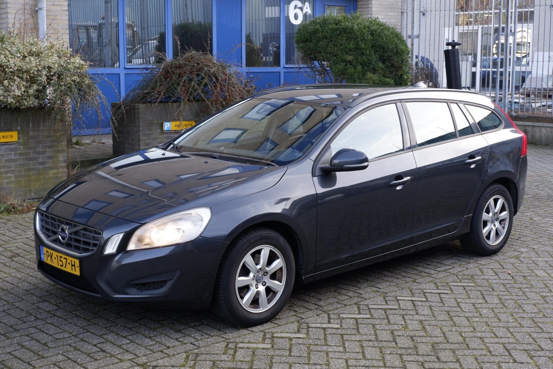 Volvo V60 1.6 DRIVe Momentum, Voorwielaandrijving, Euro 5, Stof, Gebruikt