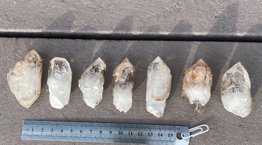 7 heldere vensterkwarts kristallen, Goboboseb Namibië, Verzenden, Mineraal