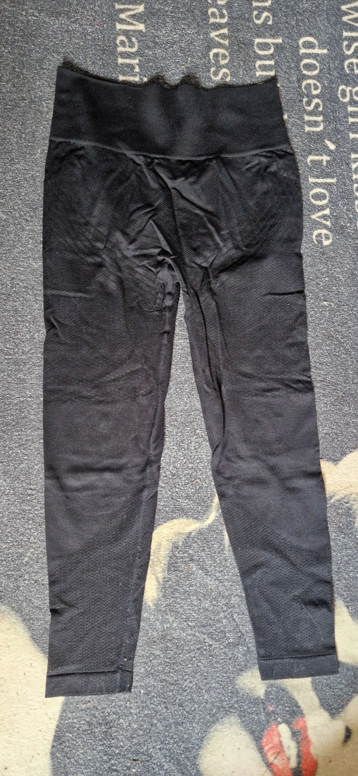 Zwarte sportlegging met anti cellulite detail, Legging, Zwart, Ophalen of Verzenden, Maat 44/46 (L)