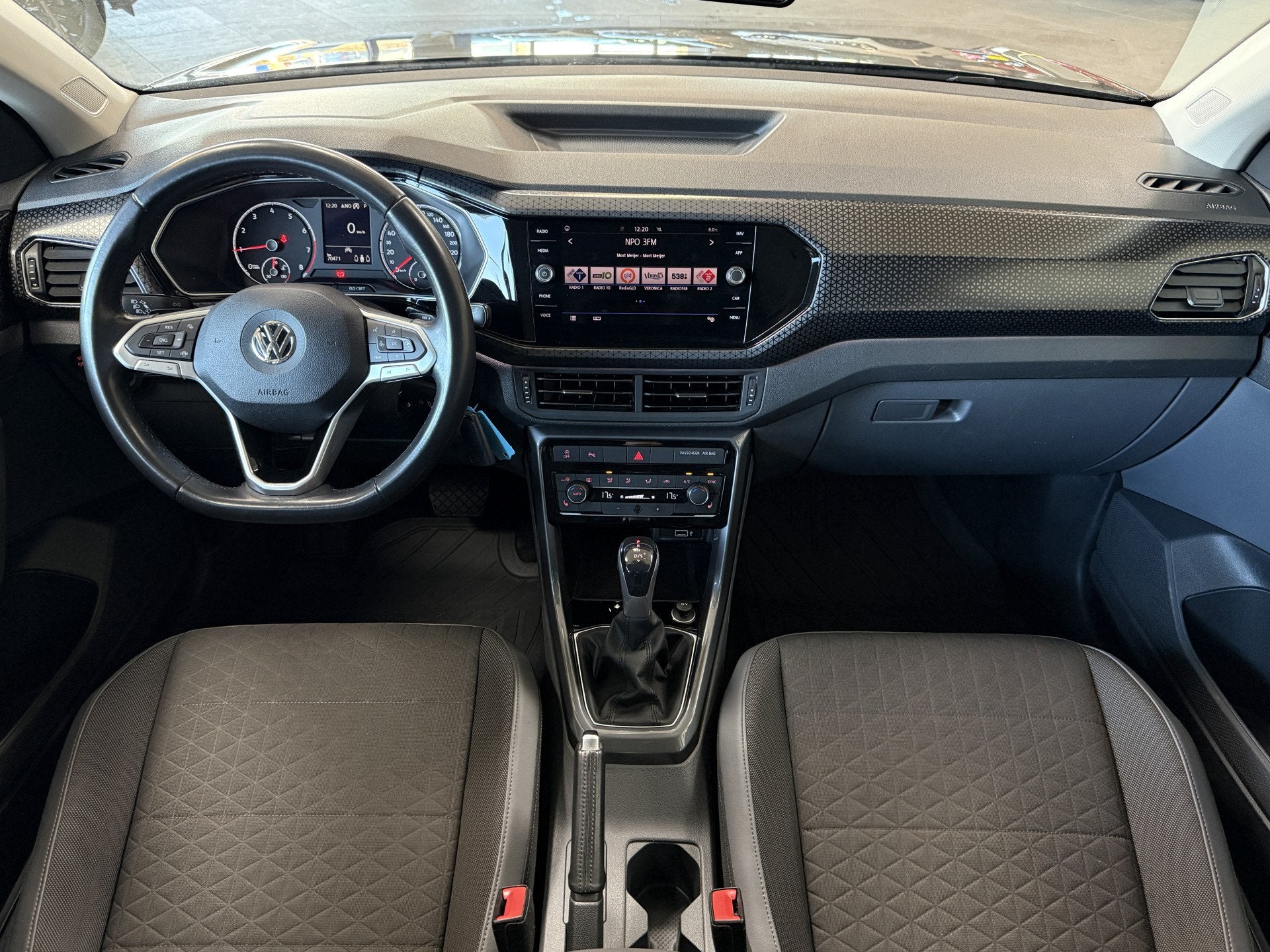 Volkswagen T-Cross 1.0 TSI 115pk DSG Style | Navigatie | Dod, Auto's, Dealer onderhouden, Zwart, 116 pk, Bedrijf