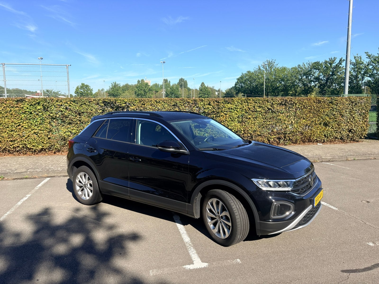 Volkswagen T-Roc 1.5 TSI 150pk 7-DSG 2025 Zwart, 1498 cc, 4 cilinders, Zwart, Origineel Nederlands