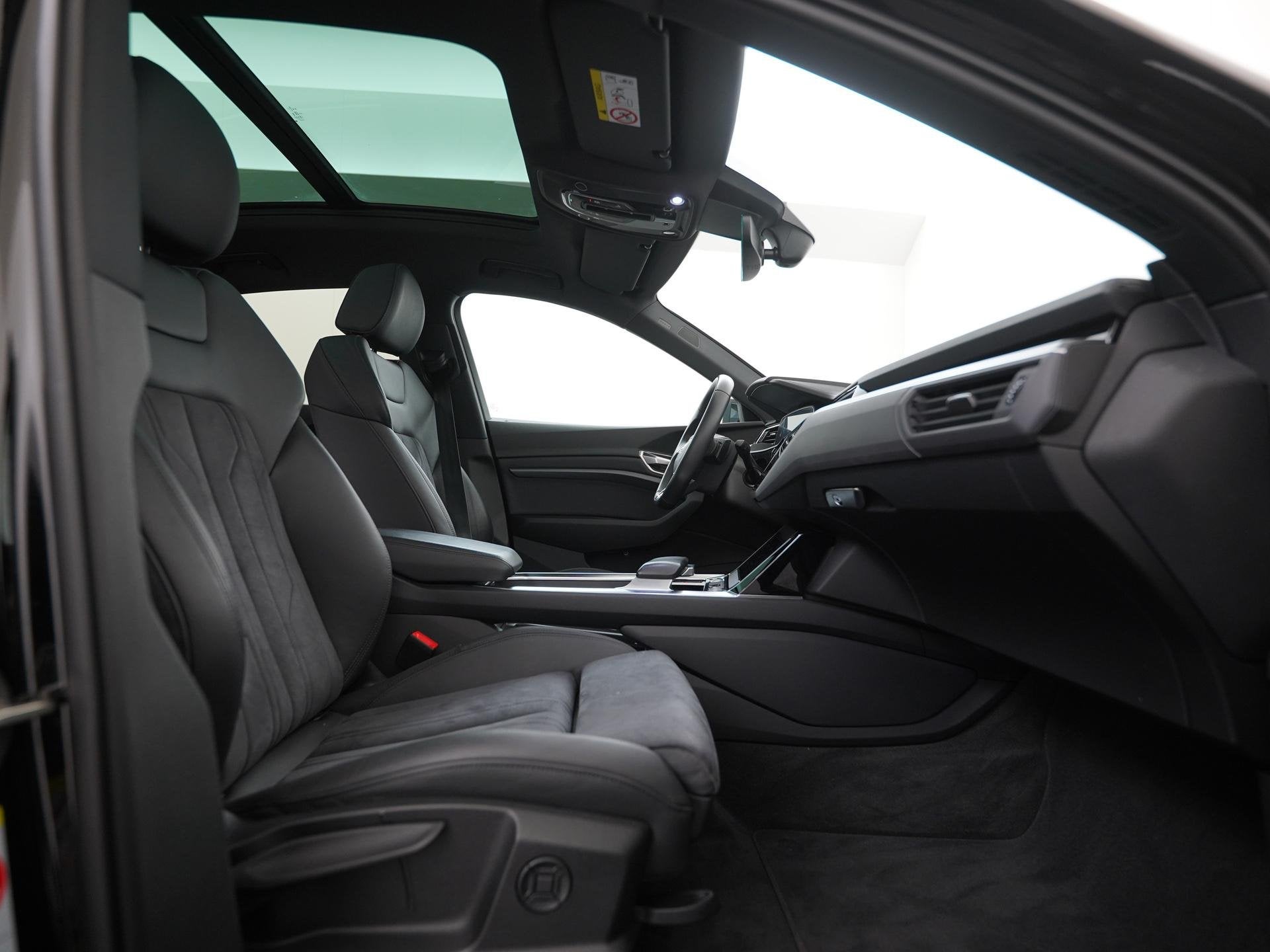 Audi e-tron Sportback 55 quattro S edition 95 kWh | SOH 96%, Auto's, Automaat, 12 maanden, 95 kWh, Leder en Stof