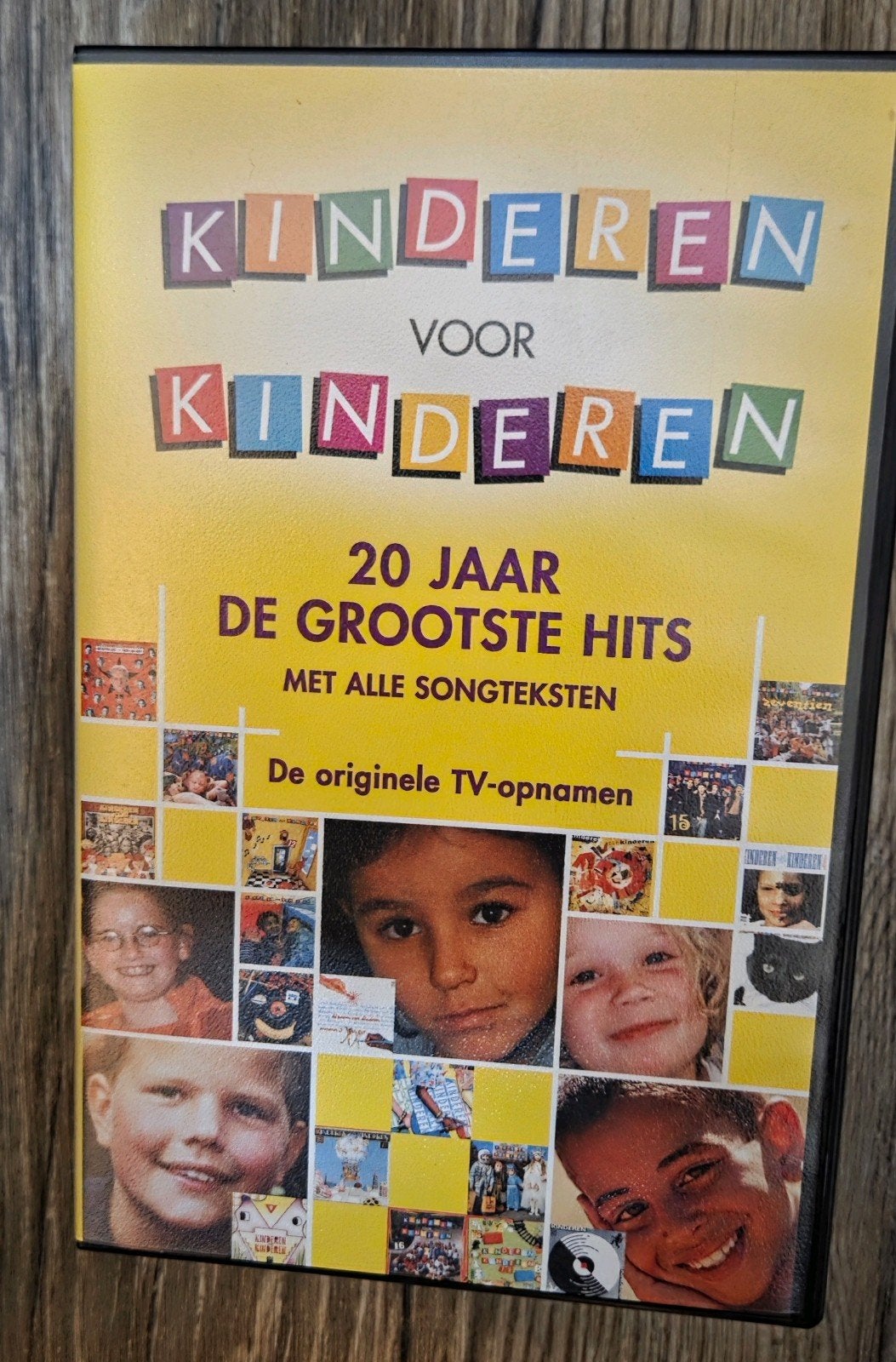 Kinderen voor kinderen 20 hits vhs, Cd's en Dvd's, VHS | Kinderen en Jeugd, Gebruikt, Alle leeftijden, Kinderprogramma's en -films