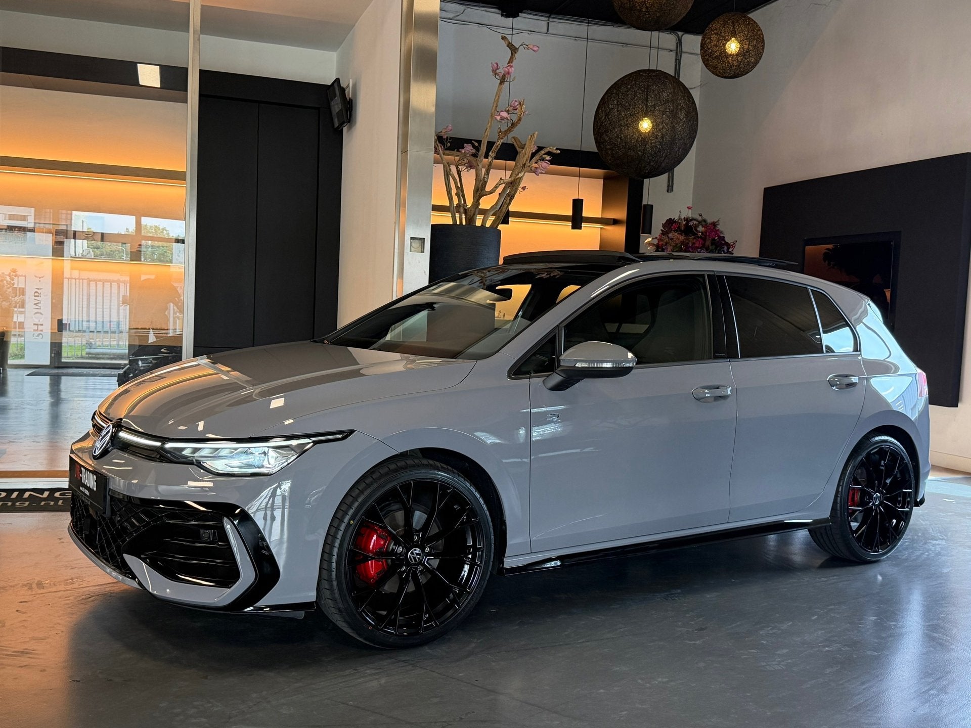 Volkswagen GOLF 8.5 1.5 eTSI R-Line Facelift Panorama Camera, Auto's, Dealer onderhouden, 150 pk, Bedrijf, 1276 kg