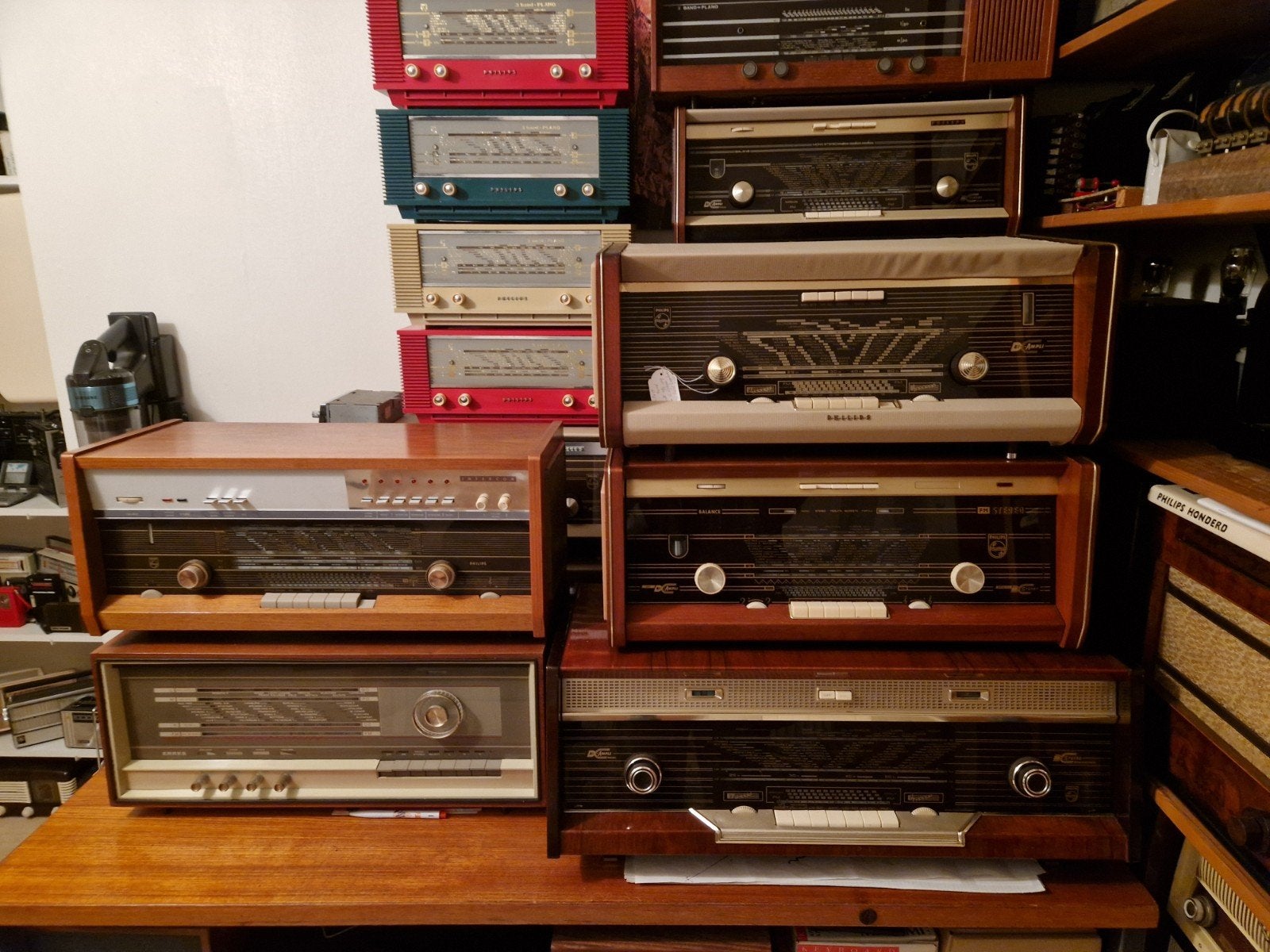 heel veel buizenradio's (ca. 67 stuks) los of als partij, Ophalen