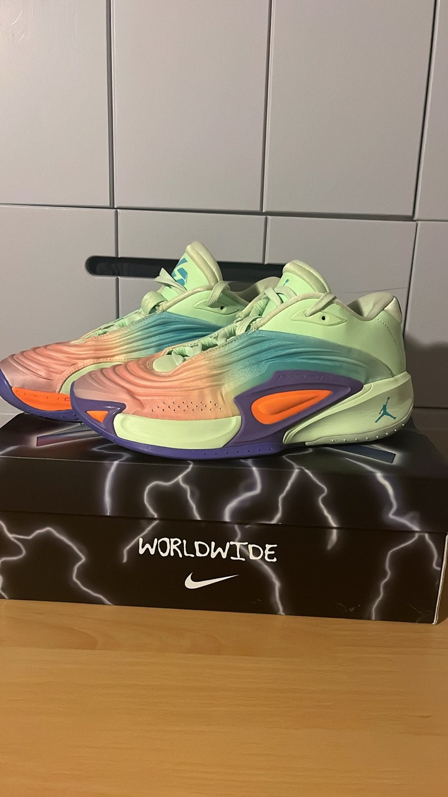 Luka Doncic Basketbalschoenen - Nieuw in doos, Ophalen of Verzenden, Nieuw, Overige typen