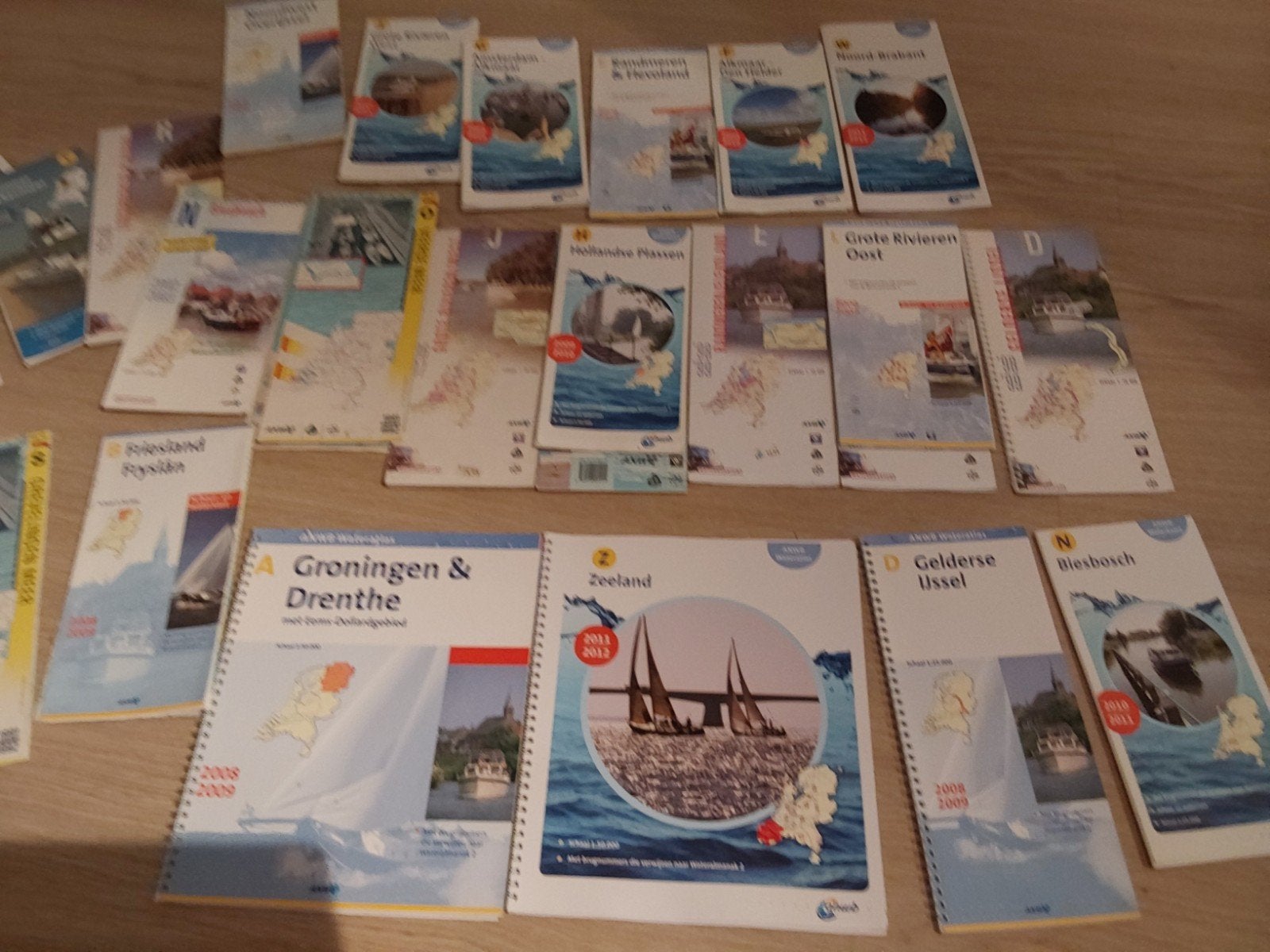 20 ANWB waterwegen kaarten - Diverse gebieden, Watersport en Boten, Ophalen of Verzenden, Zo goed als nieuw