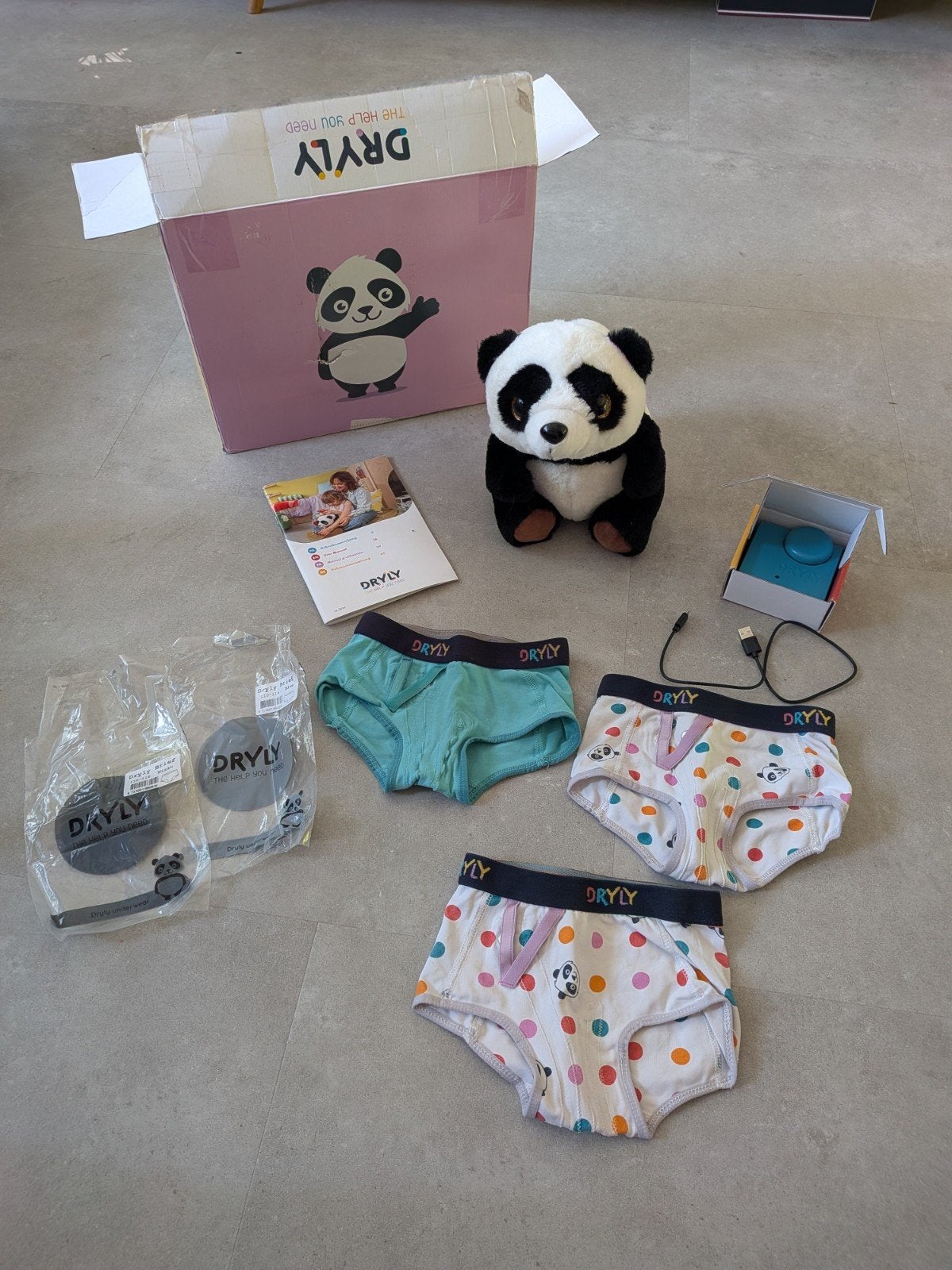 Dryly plaswekker 3 meisjes broekjes maat 110-116, Kinderen en Baby's, Overige Kinderen en Baby's, Ophalen of Verzenden, Gebruikt