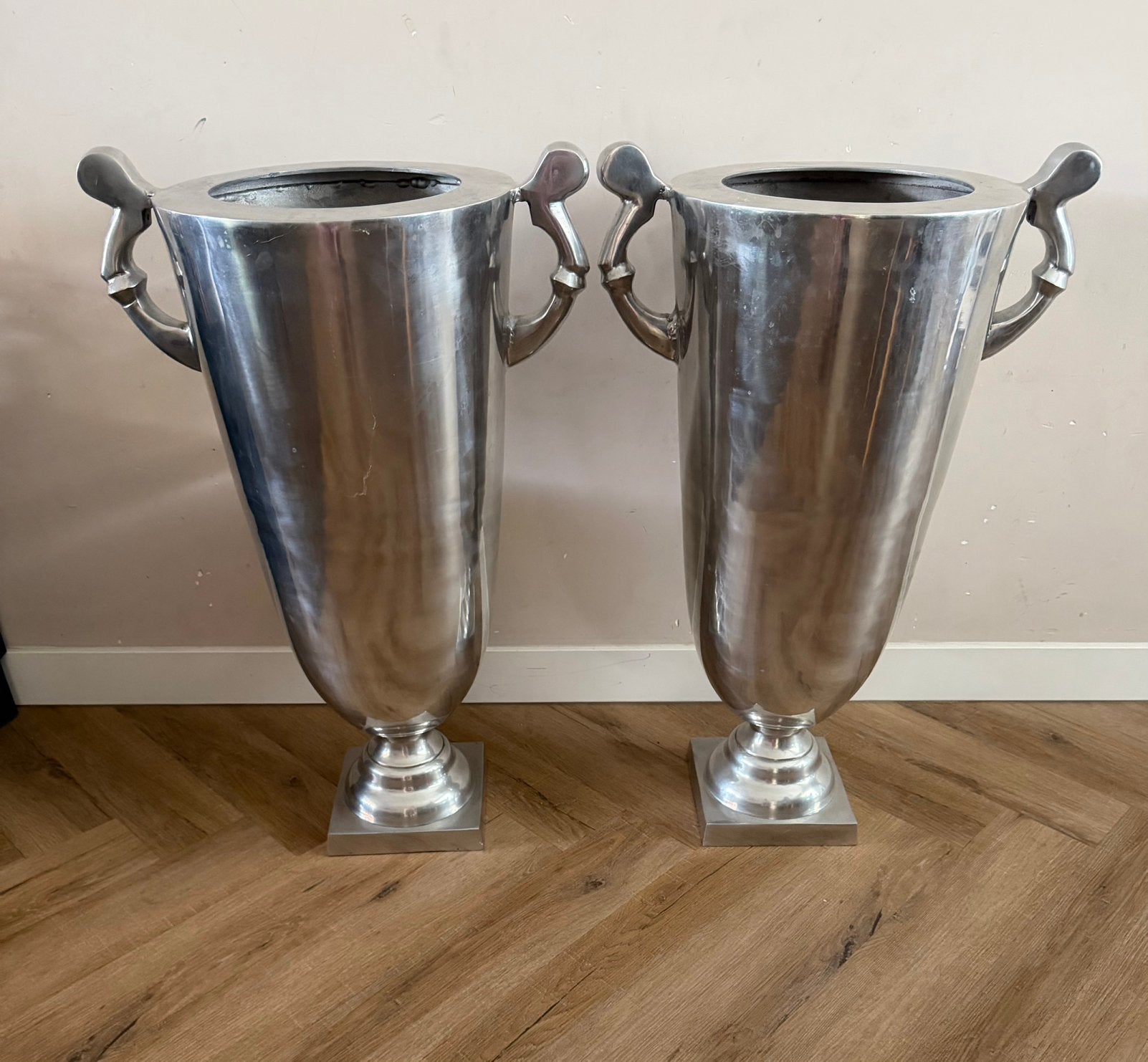 Oor vaas aluminium, Ophalen, Zo goed als nieuw, Metaal, 75 – 100