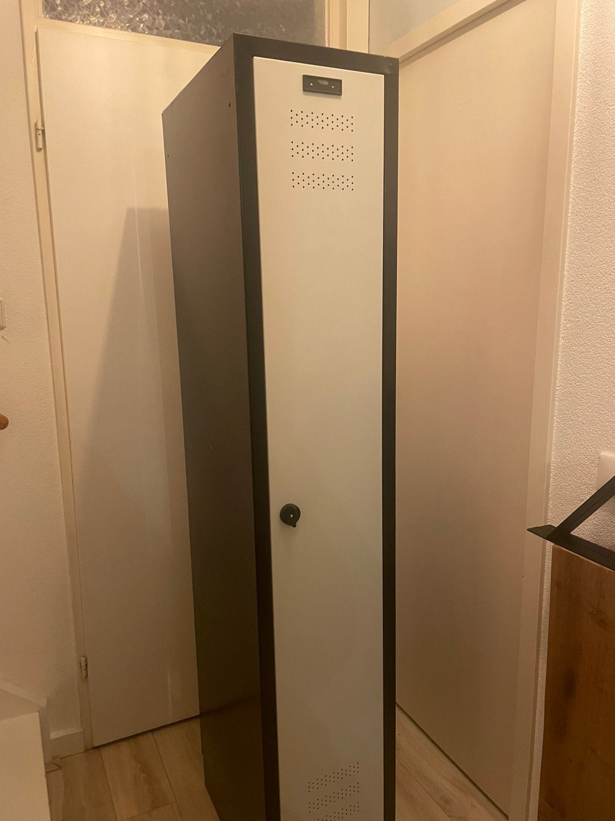 Locker kast, Ophalen, Gebruikt