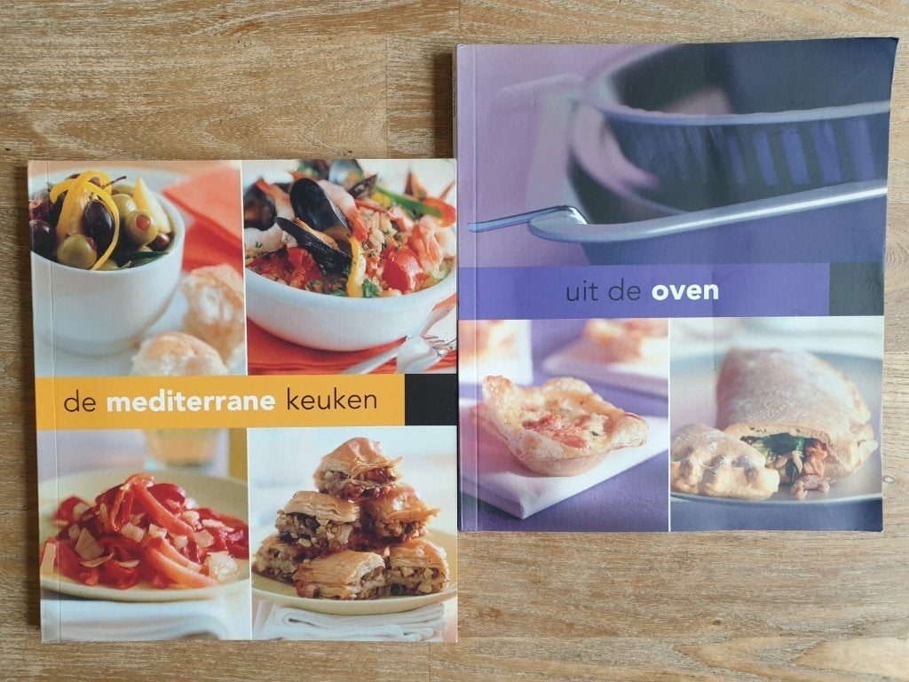 2 leuke kookboeken UIT DE OVEN en MEDITERANE KEUKEN, Ophalen of Verzenden, Zo goed als nieuw, Overige gebieden
