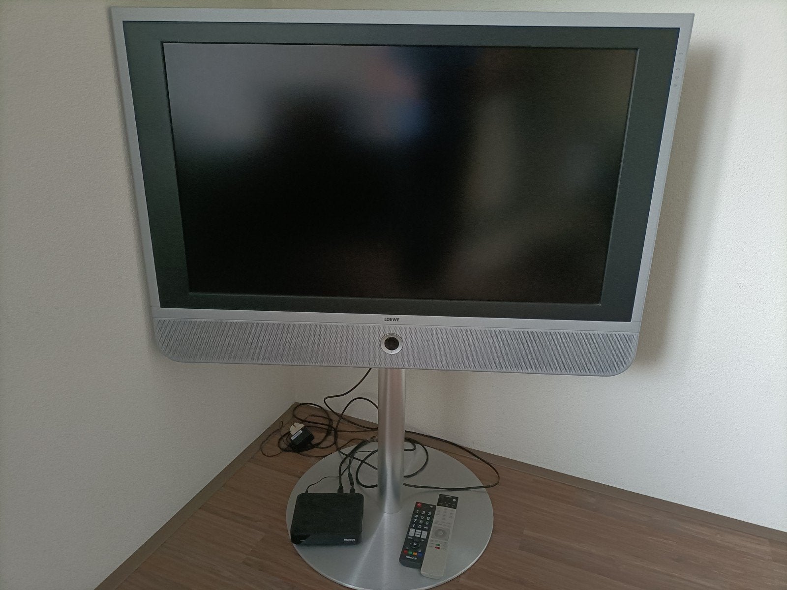 Loewe Modus L 37 TV met Humax decoder - 20 jaar oud, Gebruikt, 50 Hz, 80 tot 100 cm, Ophalen