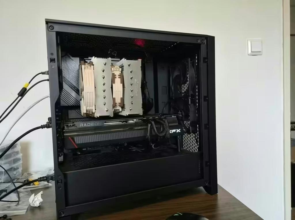 Gaming PC // RX 7900 XTX & AMD Ryzen 7 9800X3D //, AMD Ryzen 7 9800X3D, 32 GB, Zelf gebouwde pc, Ophalen of Verzenden