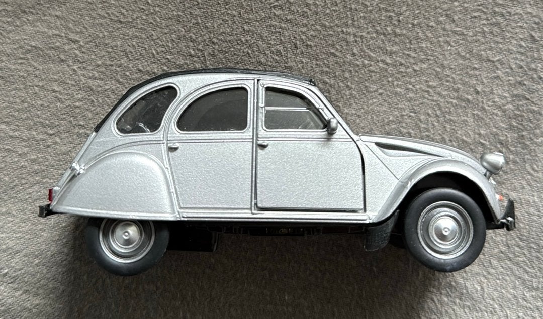 Miniatuur auto, Ophalen