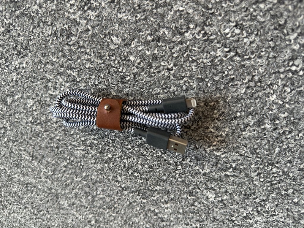 Native Union Belt Cable 1.2m - Oplaadkabel met Lederen Strap, Ophalen of Verzenden, Zo goed als nieuw, Snoer of kabel, Apple