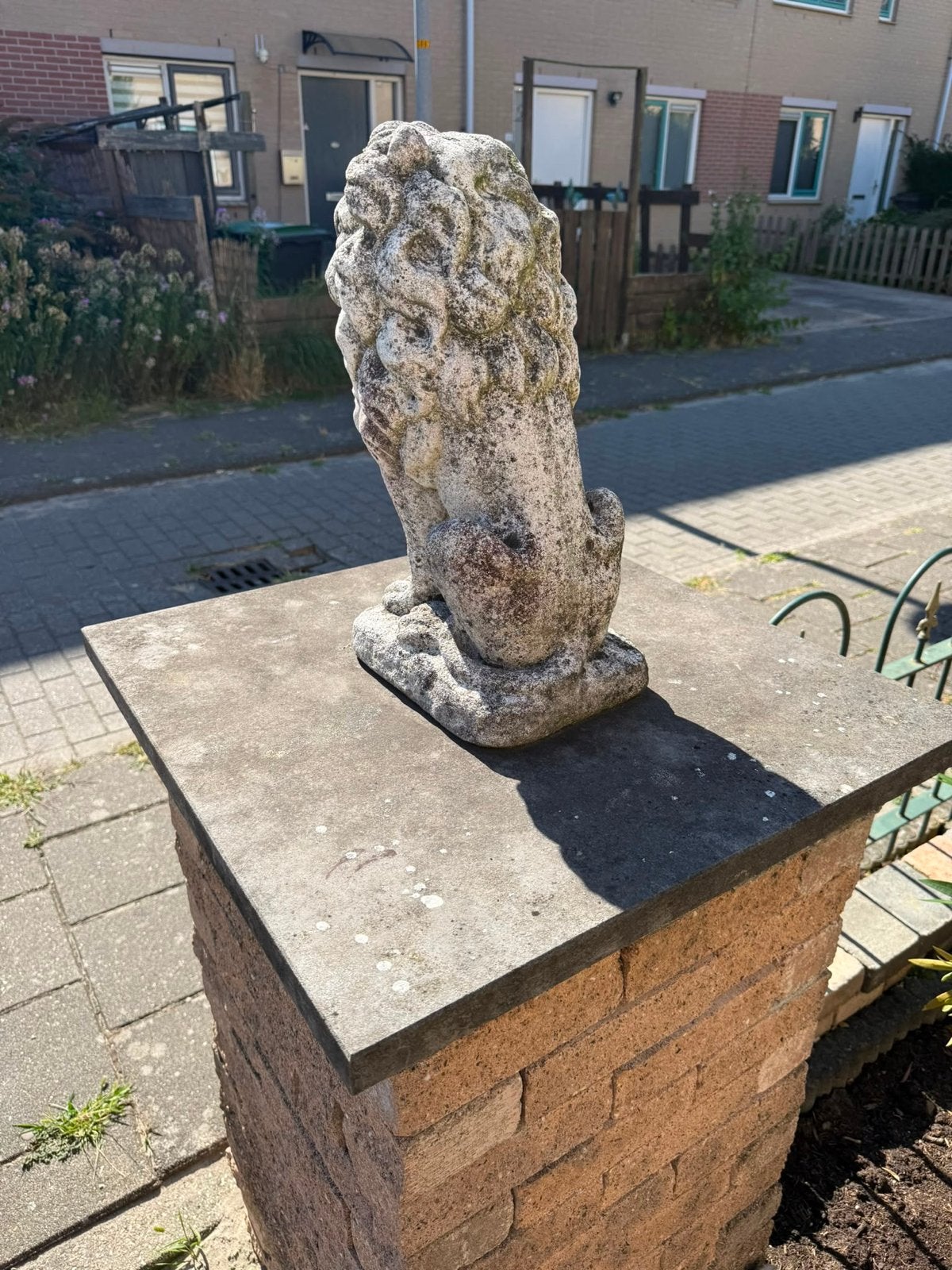2x Stenen leeuw tuinbeeld, Ophalen, Gebruikt, Steen, Dierenbeeld