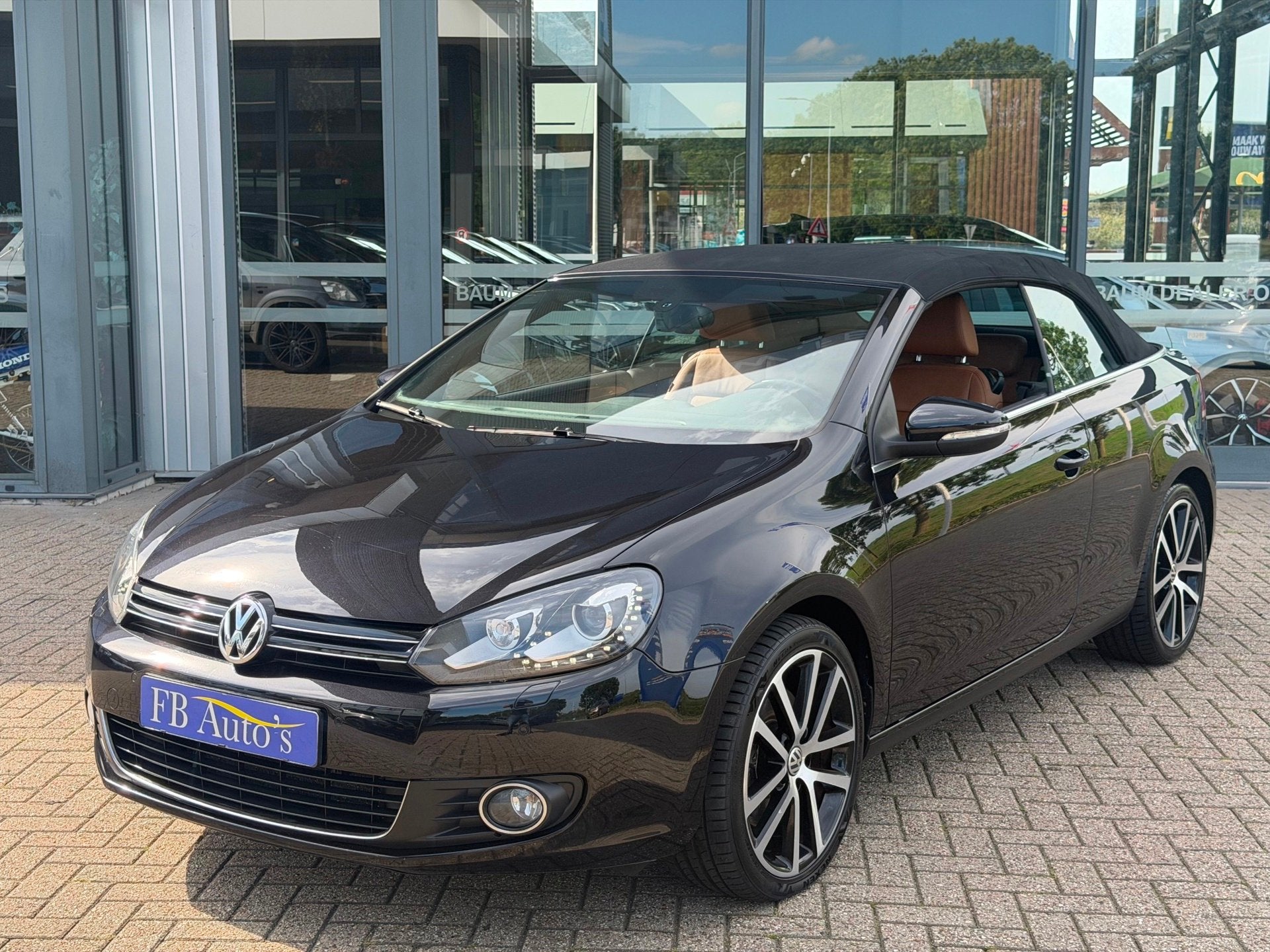 Volkswagen Golf Cabriolet 1.4 TSI Airco Lmv Navi Cruise Lede, Gebruikt, 4 cilinders, Cabriolet, Zwart