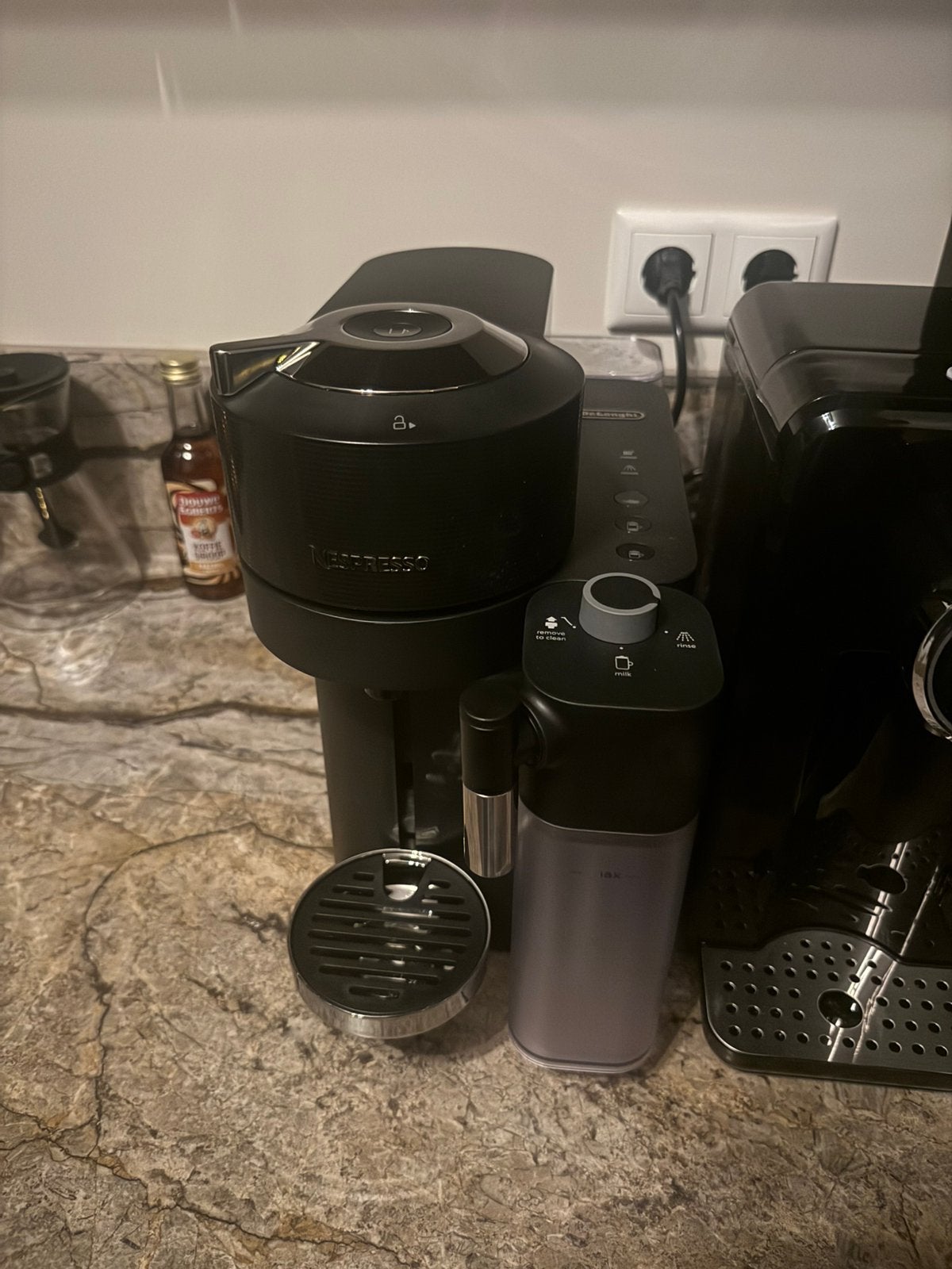 Nespresso machine als nieuw inclusief doos, Ophalen of Verzenden, Zo goed als nieuw
