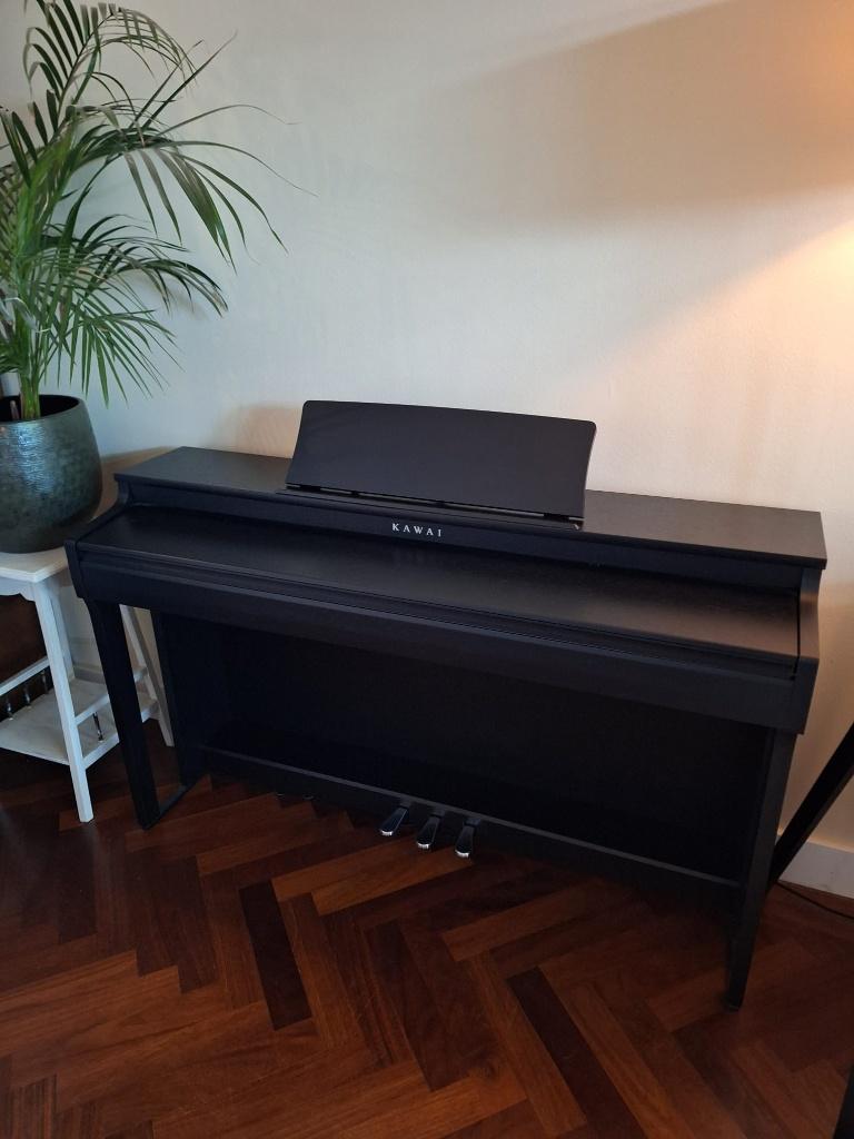 Kawai CN29 - Digitale piano, Muziek en Instrumenten, Ophalen, Zwart, Digitaal, Zo goed als nieuw