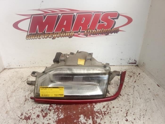 Koplamp links van een Honda Concerto, Honda, Gebruikt, -, -