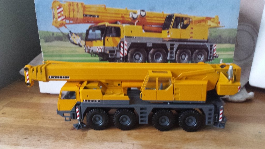 Liebherr 1090/1, Ophalen of Verzenden, Nieuw, Hijskraan, Tractor of Landbouw, Conrad