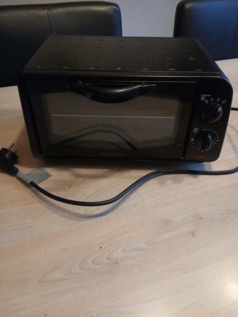 Tomado Mini-oven met grill - Compact en veelzijdig, Ophalen, Minder dan 45 cm, Oven met grill, Gebruikt