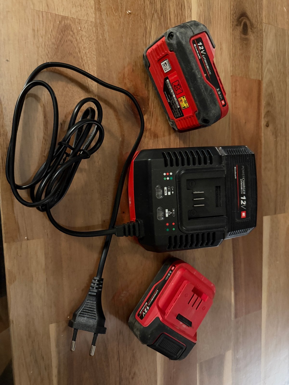 Einhell 12V Accu en Oplader Set - 2x 2.0Ah Accu's, Ophalen of Verzenden, Gebruikt