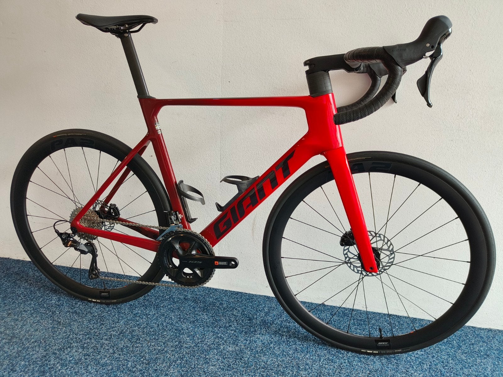 Giant Propel, m/l, 12 sp 105, zgan en schadevrij, bj 2024., Ophalen, Carbon, Giant, Zo goed als nieuw