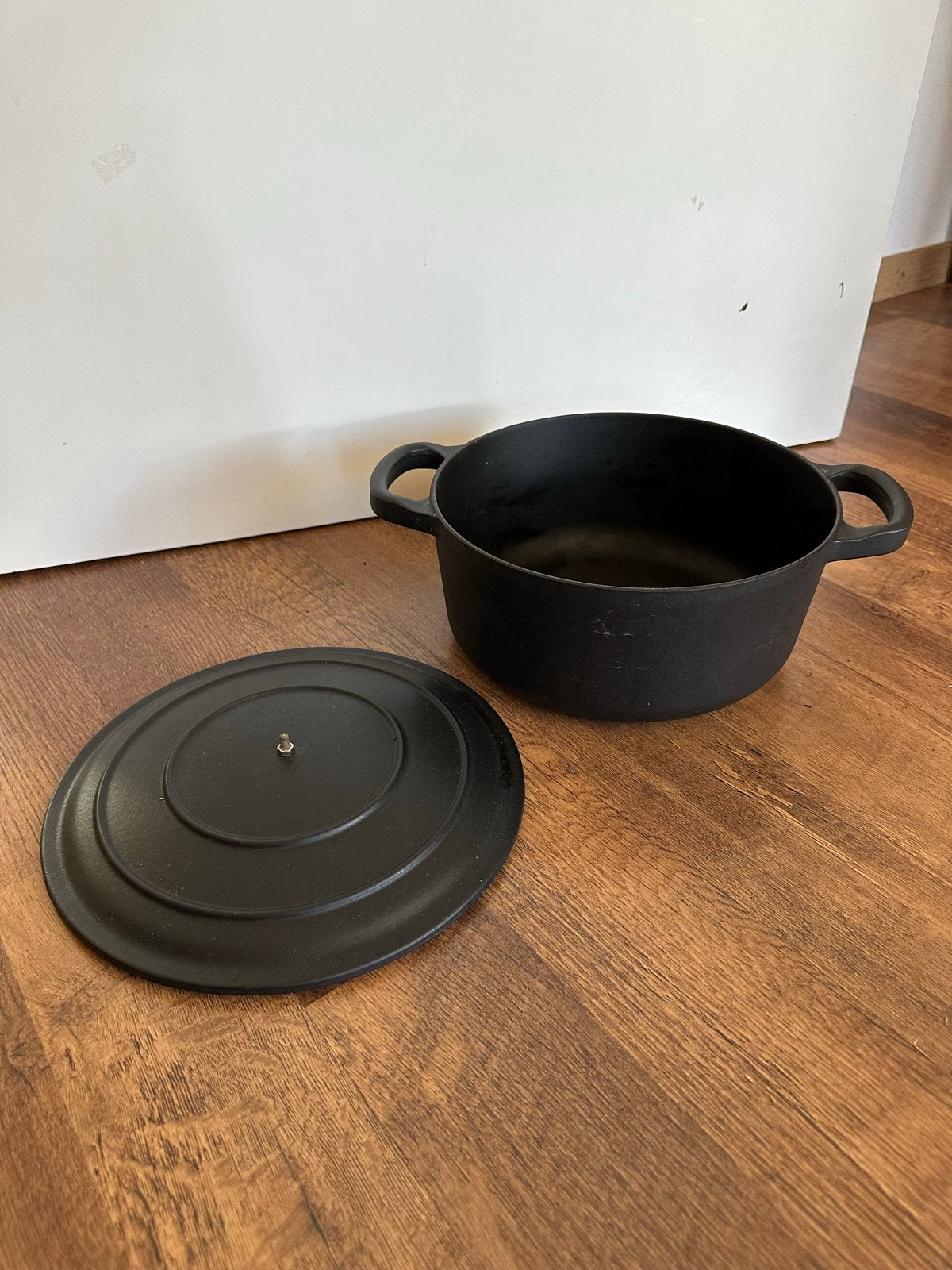 Hema braadpan Ø24cm Lyon gietijzer PFAS-vrij, Huis en Inrichting, Keuken | Potten en Pannen, Ophalen, Gebruikt, PFAS-vrij, Overige merken