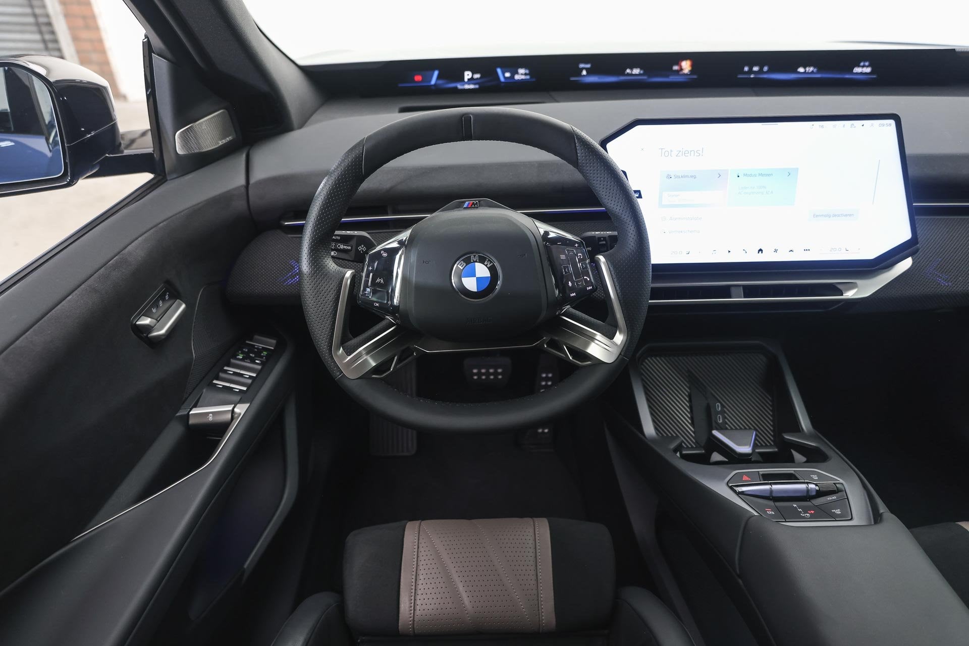 BMW iX3 50 xDrive M Sport / Panoramadak / M Sportstoelen / I, Dealer onderhouden, Gebruikt, Zwart, Met garantie (alle)