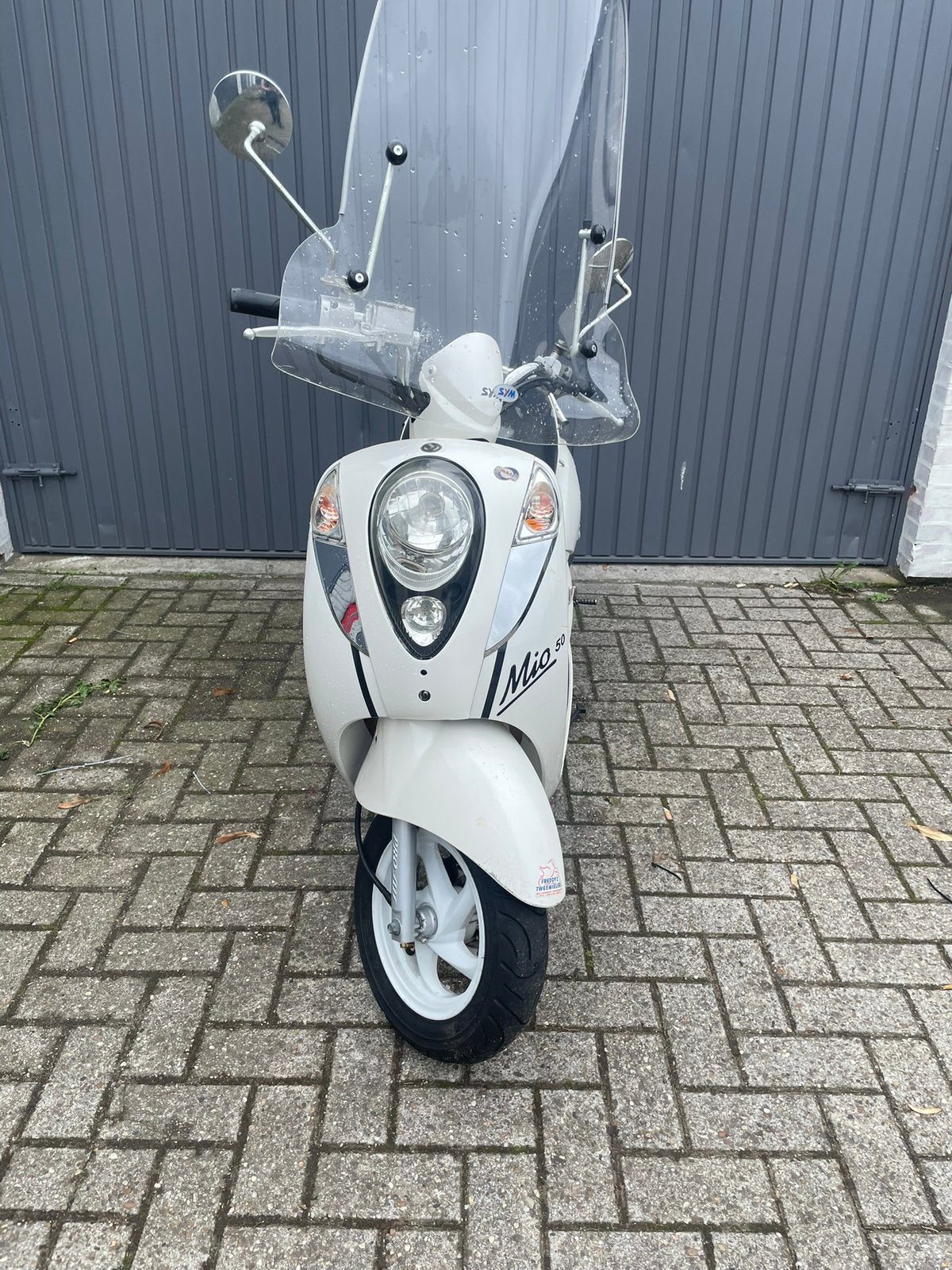 Sym mio 2011, Mio, Ophalen of Verzenden, Zo goed als nieuw, Benzine