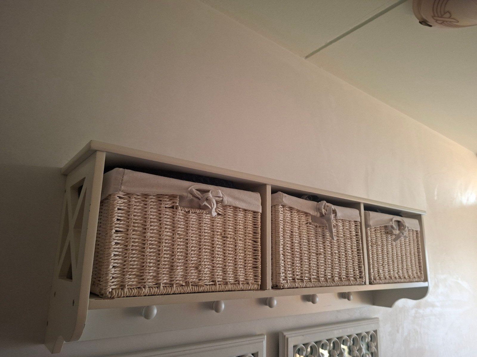 kapstok met mandjes, Huis en Inrichting, Woonaccessoires | Kapstokken, Ophalen, Hout, Wandkapstok, Minder dan 100 cm
