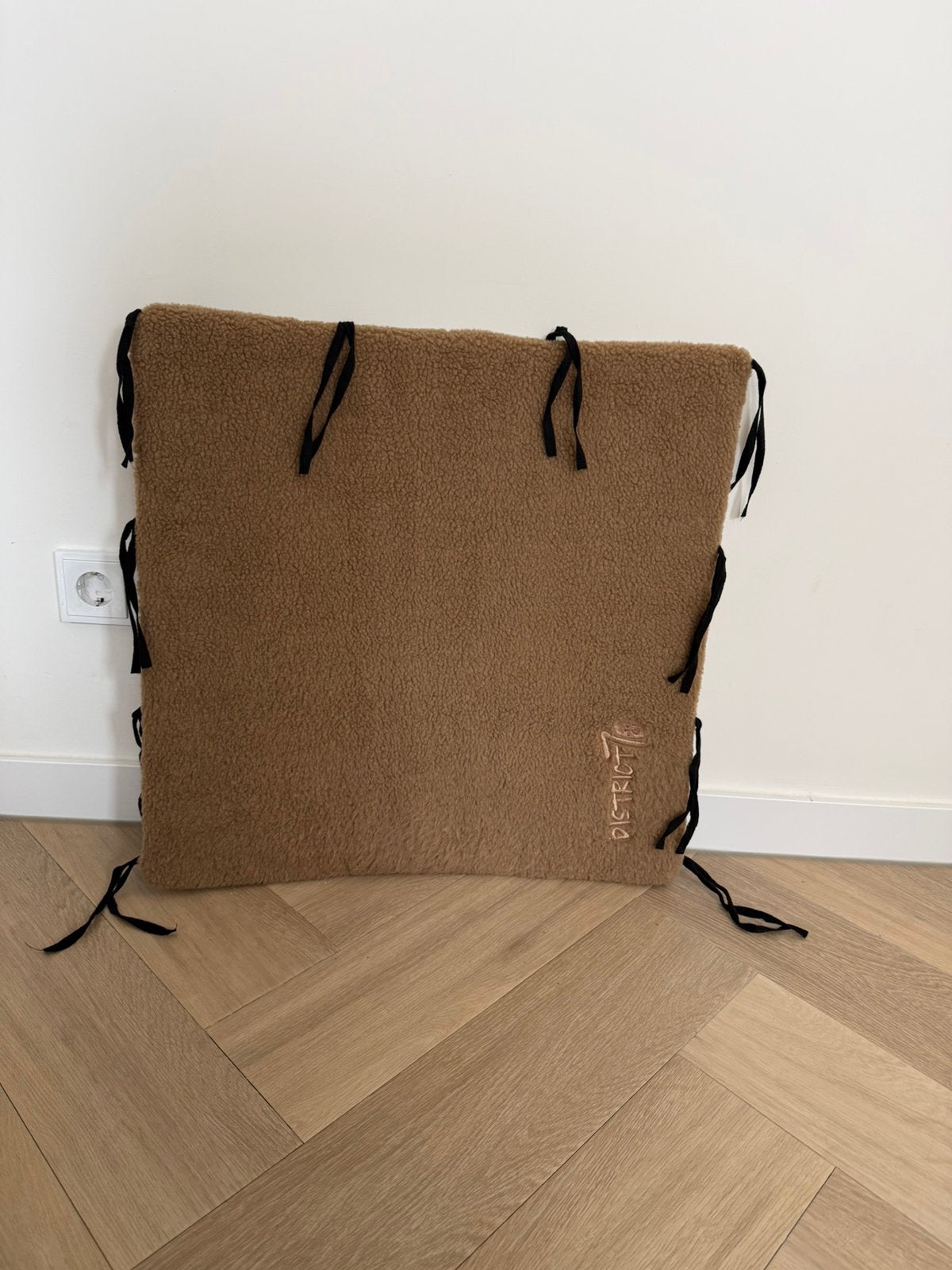 District 70 Sherpa Bench Divider - Mocca - L, Dieren en Toebehoren, Ophalen of Verzenden, Zo goed als nieuw