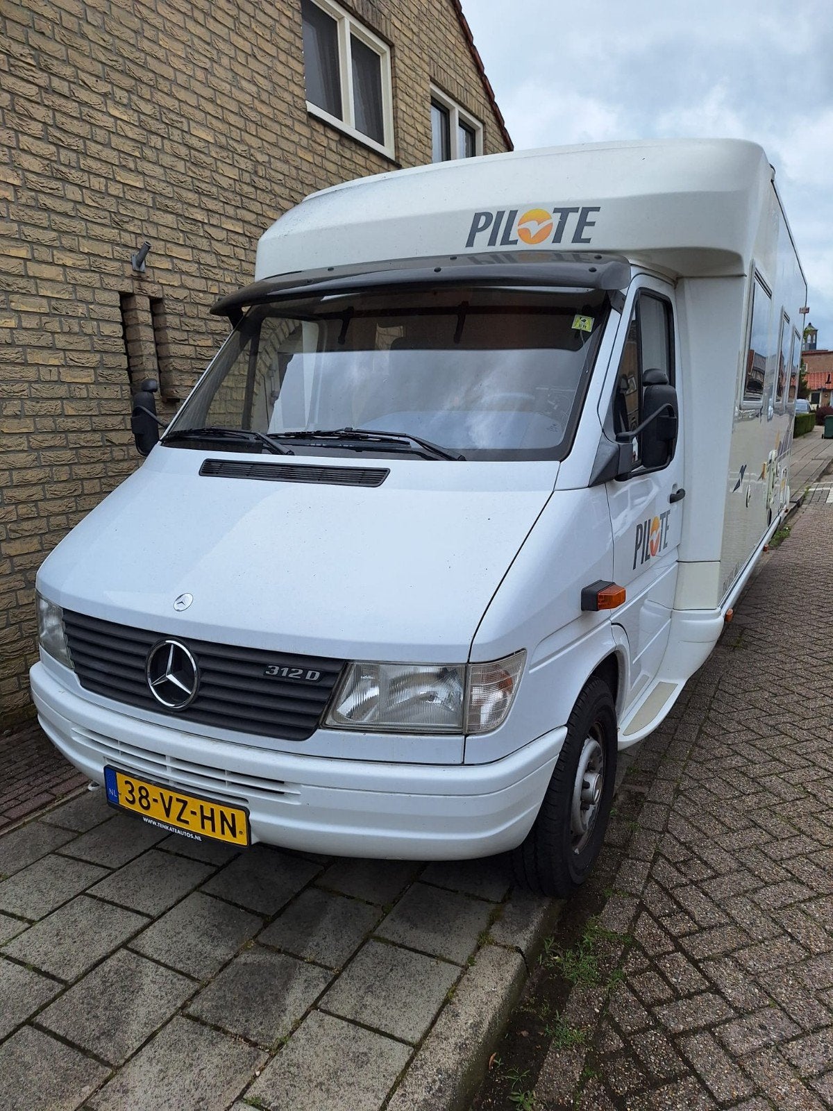 Pilote Pacific 661 Camper - Mercedes 312D - 2 enkele bedden, Particulier, Mercedes-Benz