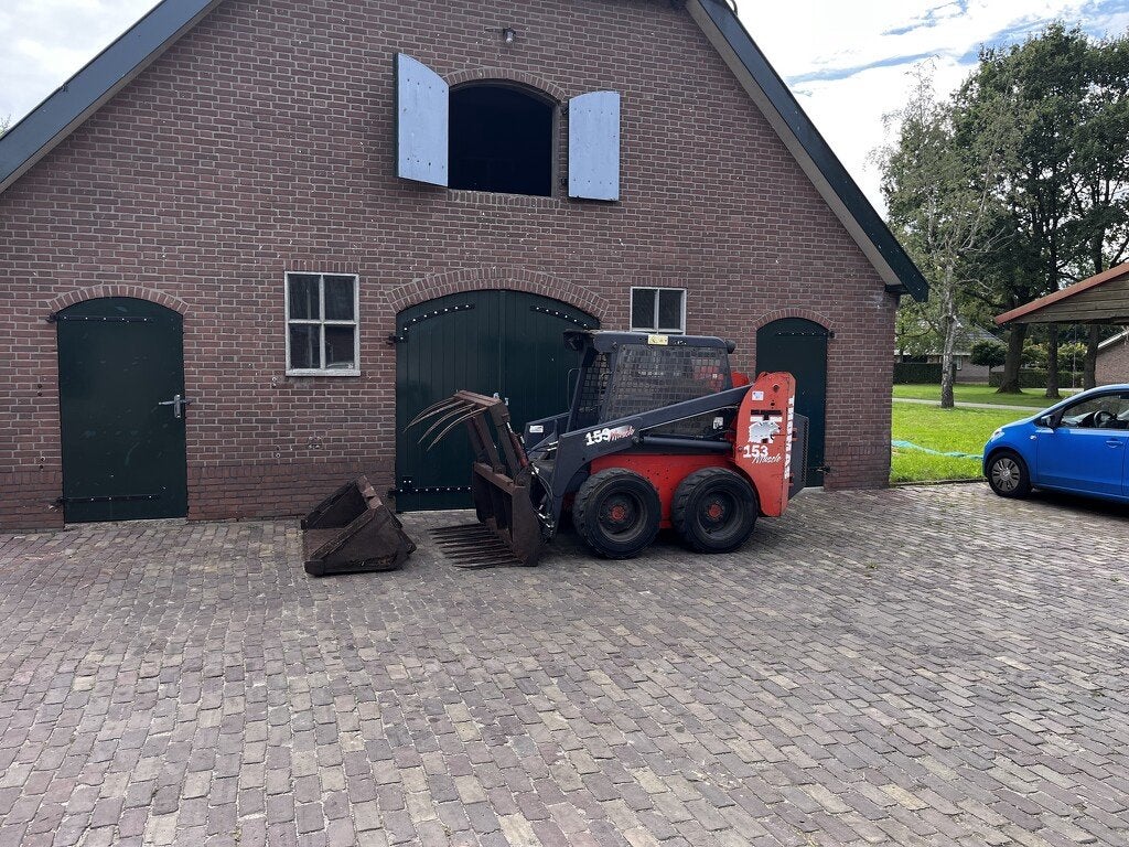Thomas t153s, schranklader bobcat met mestgrijper, Wiellader of Shovel