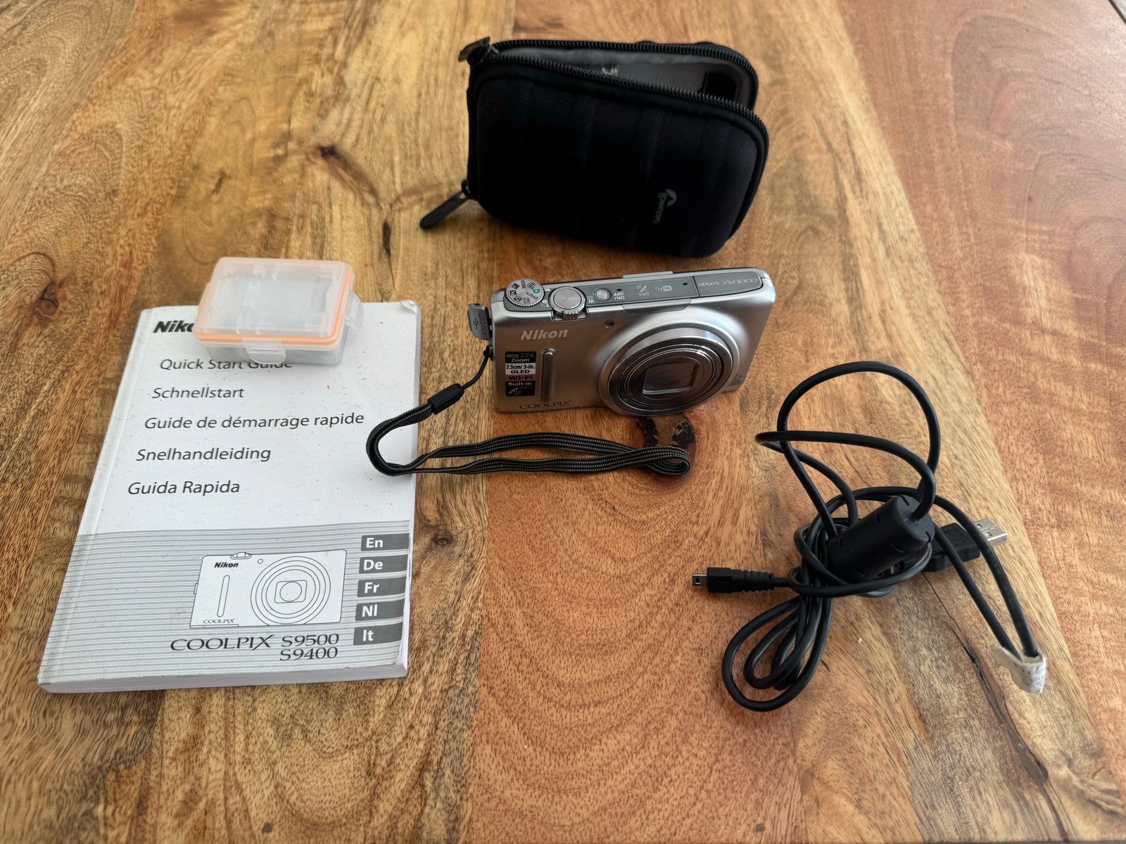 Nikon Coolpix S9500 met 22x zoom en nieuwe batterij, Ingebouwde flitser, Ophalen of Verzenden, Zo goed als nieuw, Compactcamera