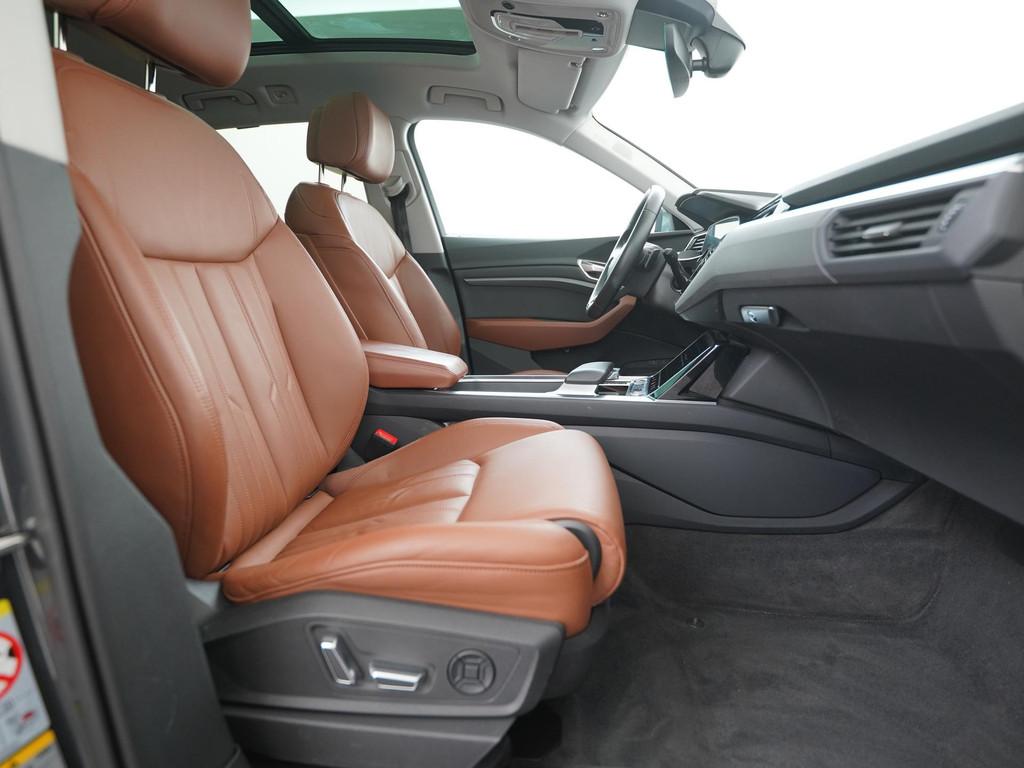 Audi e-tron 55 quattro S-Line Ext 95 kWh | SOH 94% | Panoram, Automaat, 12 maanden, Automatische klimaatregeling, Leder