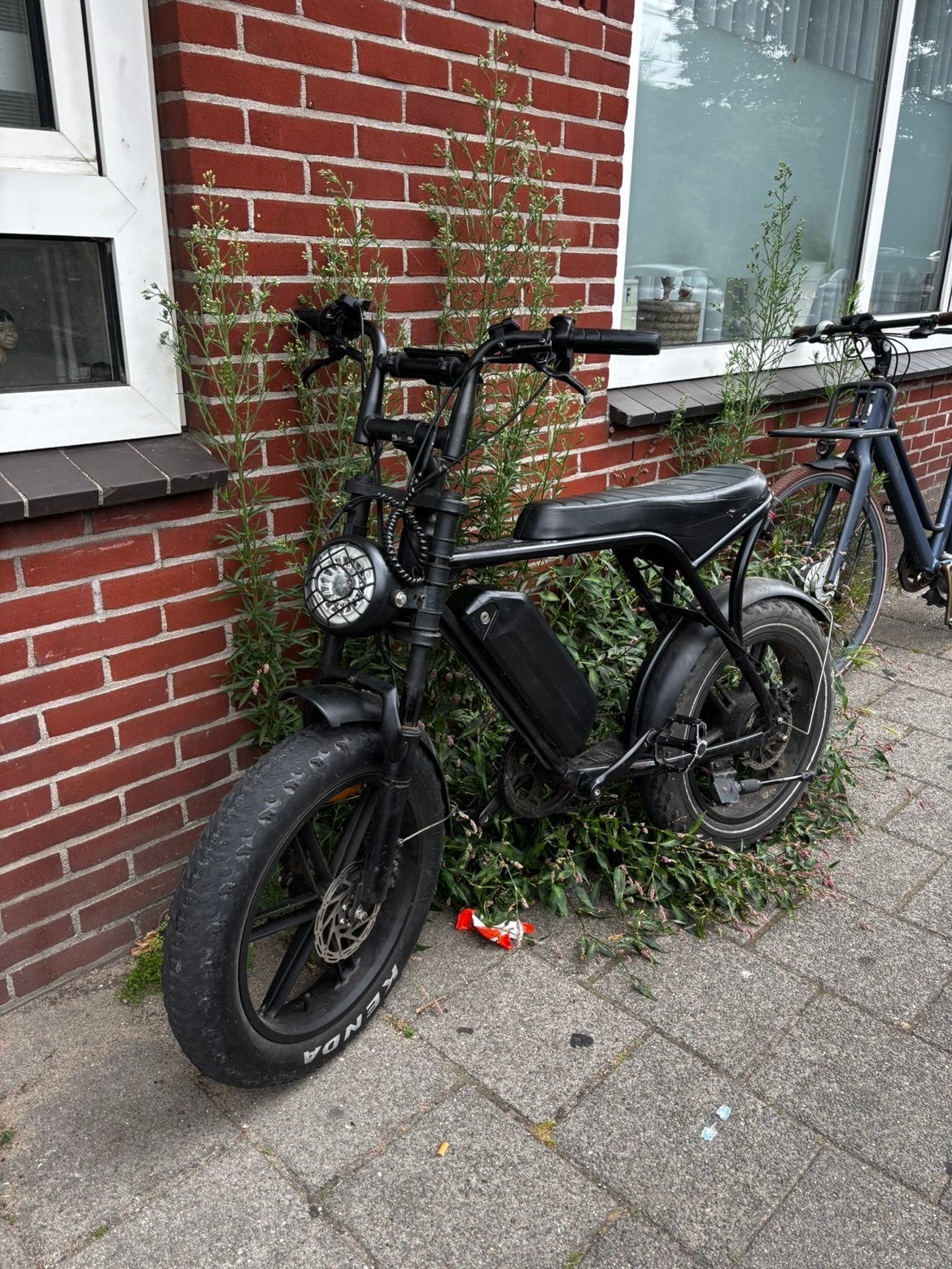 Ouxi v8 2.0, Zo goed als nieuw, 50 km per accu of meer, 55 tot 59 cm, Ophalen