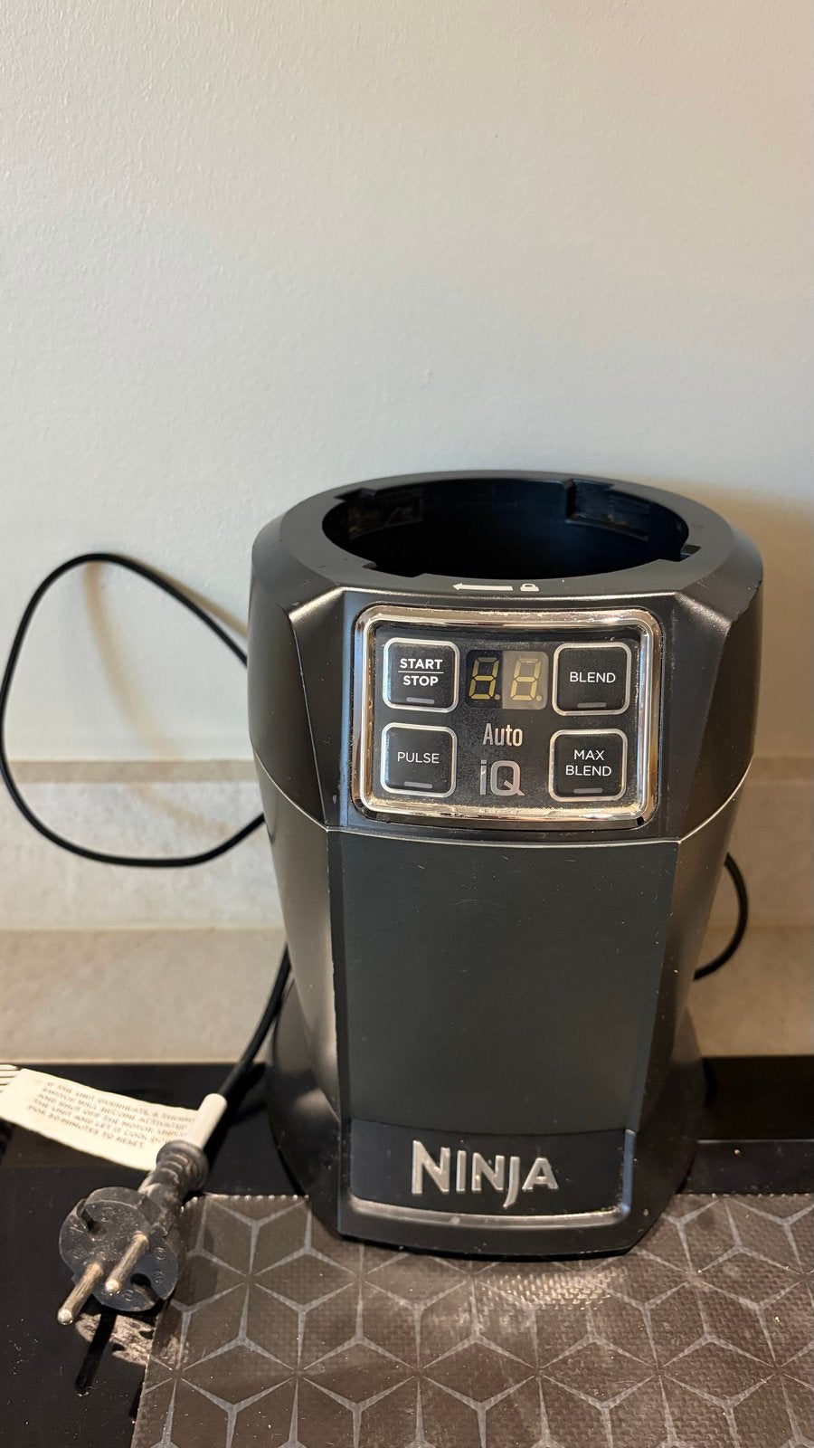 Ninja Auto-iQ Blender met 2 bekers en mes, Ophalen of Verzenden, Gebruikt, Blender to go