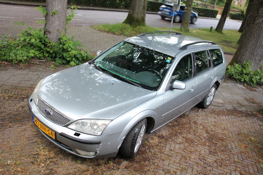 Ford Mondeo 1.8 16V 92KW Wagon 2003 Grijs, Zwart, 4 cilinders, Origineel Nederlands, Handgeschakeld