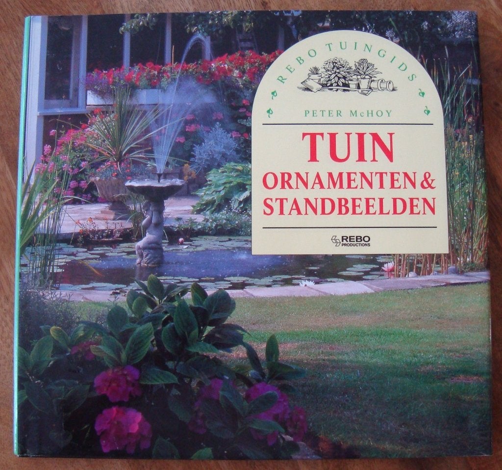 TUIN ornamenten & standbeelden - Peter McHoy - hc/so, Peter McHoy, Ophalen of Verzenden, Zo goed als nieuw, Tuinieren en Tuinplanten