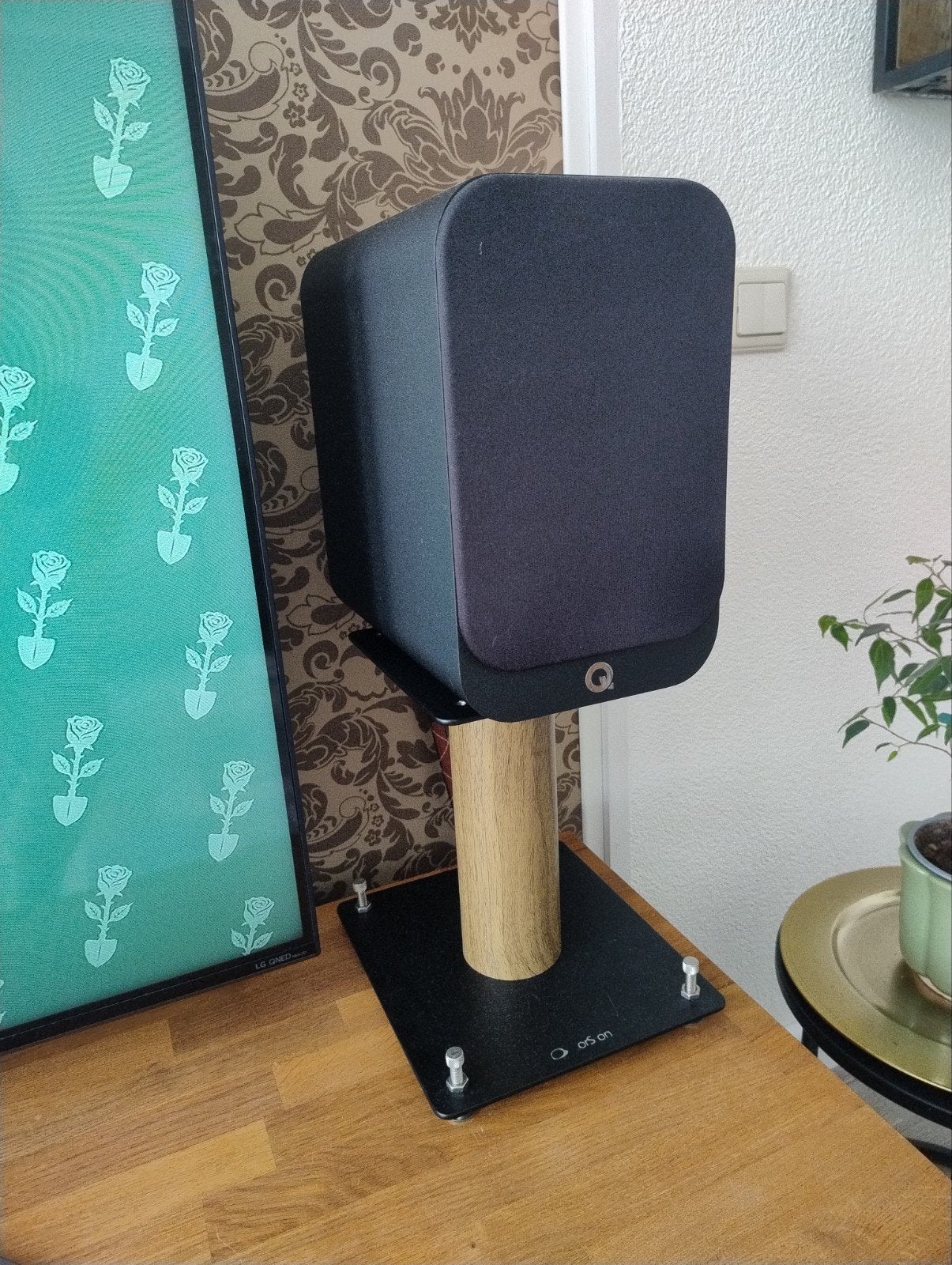 Q acoustics 3020i