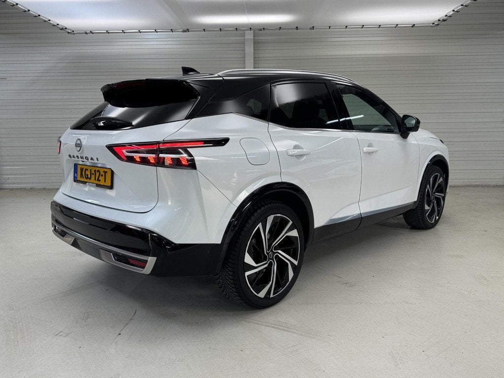 Nissan Qashqai 1.3 MHEV Xtronic Tekna Plus / Trekgewicht 180, Auto's, Nissan, Euro 6, 4 cilinders, Wit, Bedrijf