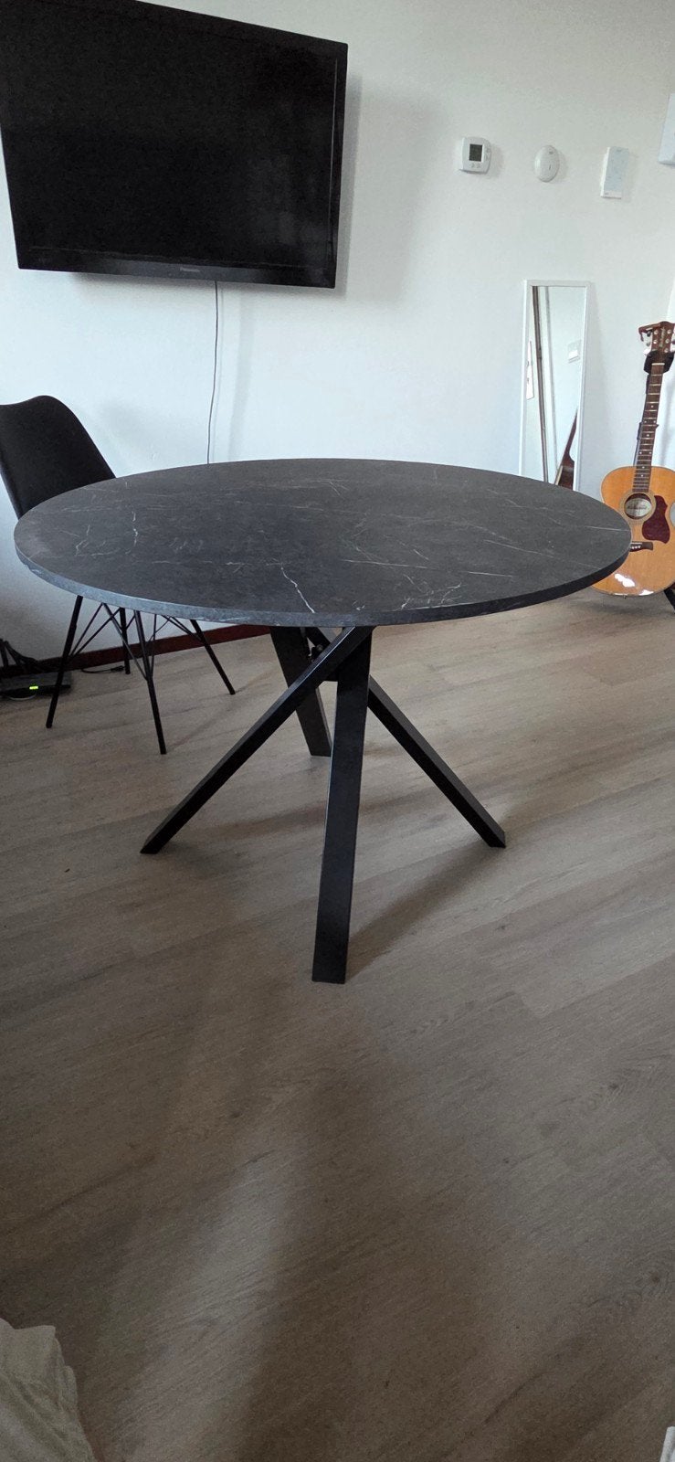ronde tafel, Rond, Ophalen of Verzenden, Zo goed als nieuw, Vier personen