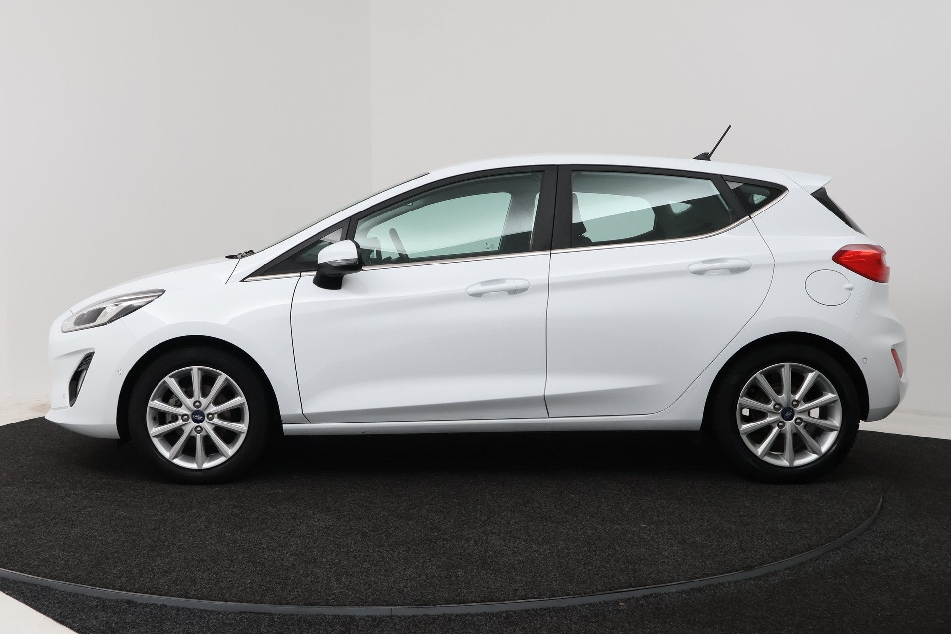 Ford Fiesta 1.0 EcoBoost Titanium (STOEL/STUUR VERWARMING, C, Voorwielaandrijving, 94 pk, Stof, Gebruikt