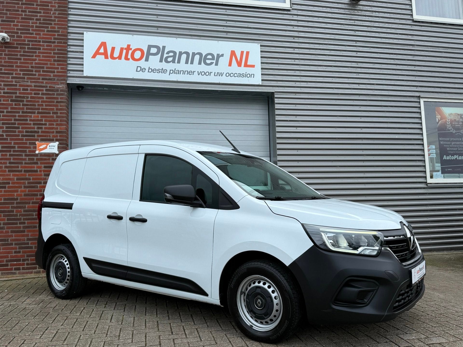 Renault Kangoo 1.3 TCe Grand Confort! Airco! Cruise! PDC!, Auto's, Bestelauto's, Voorwielaandrijving, Stof, Gebruikt, Zwart