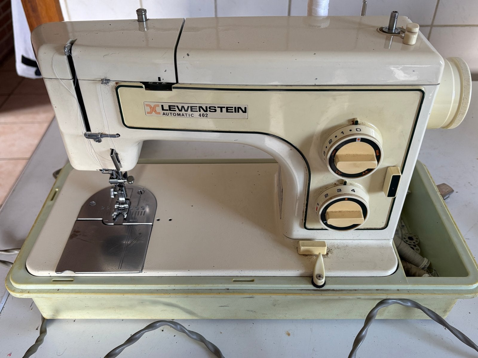 Lewenstein Automatic 402 Naaimachine - Vintage Model, Hobby en Vrije tijd, Naaimachines en Toebehoren, Ophalen, Gebruikt, Naaimachine